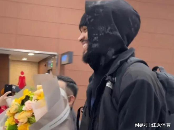 烫头发韦伯已抵达沈阳时德帅面颊部骨折！千亿球友会网站CBA最新消息：崔永熙(图1)
