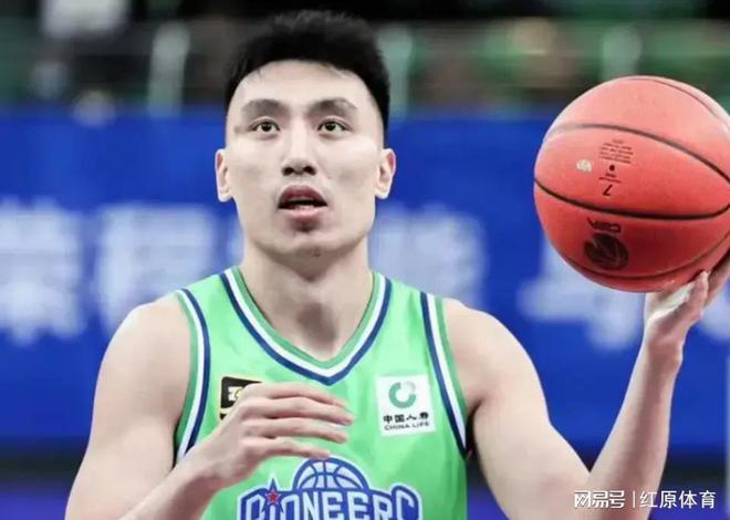 烫头发韦伯已抵达沈阳时德帅面颊部骨折！千亿球友会网站CBA最新消息：崔永熙(图3)